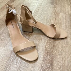 Amazon Essentials women’s size 11.5 nude beige heeled strappy sandals NWT
